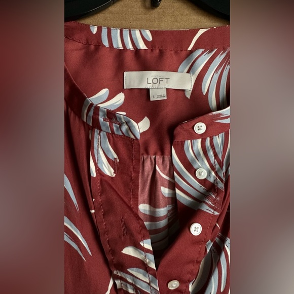 Size Small Business Casual Blouse - Picture 2 of 3